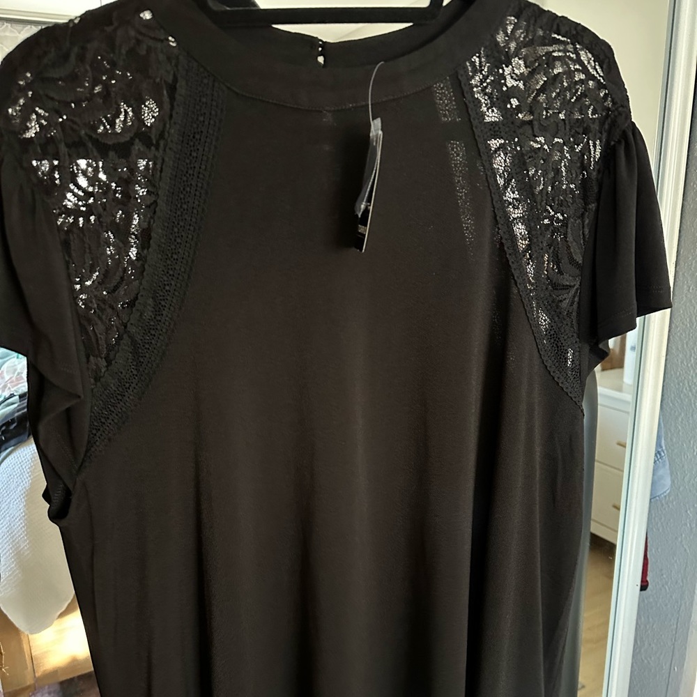 🚫 SOLD Torrid blouse